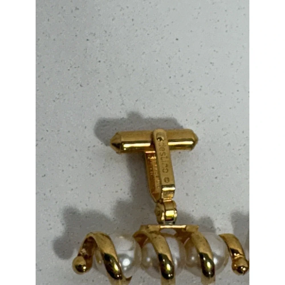 Destino Signed Toggle Cufflinks w/ 3 CAGED PEARLS in Spiral Cuff Links Gold Tone